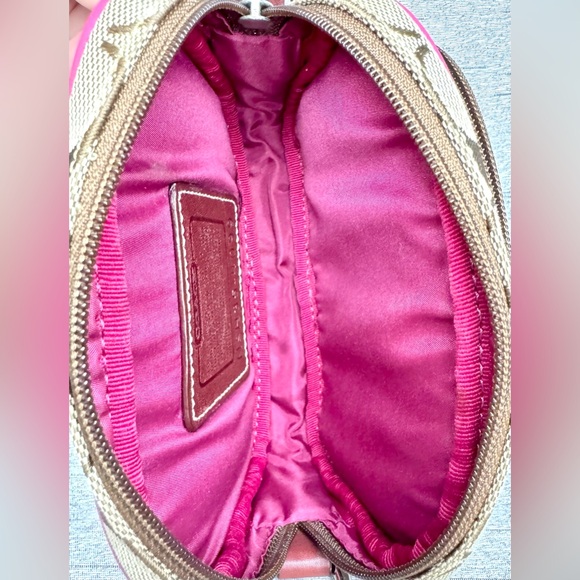 Coach Vintage Y2K Pink Suede, Signature Jacquard & Brown Leather Crossbody 7”x5” - Picture 11 of 17